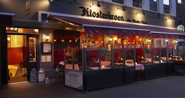 Fronthoveddor